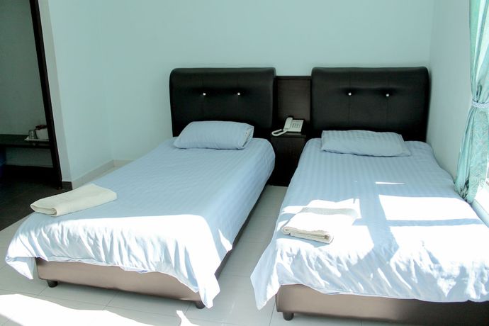 Imagen de la habitación del Hotel Darulaman Alor Setar. Foto 2