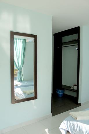 Imagen de la habitación del Hotel Darulaman Alor Setar. Foto 9