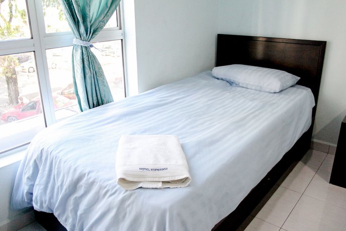 Imagen de la habitación del Hotel Darulaman Alor Setar. Foto 13