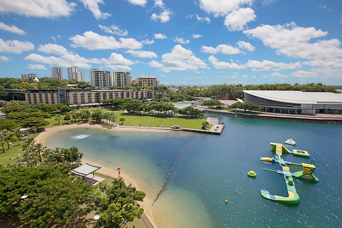 Imagen de los exteriores del Hotel Darwin Waterfront Luxury Suites. Foto 10