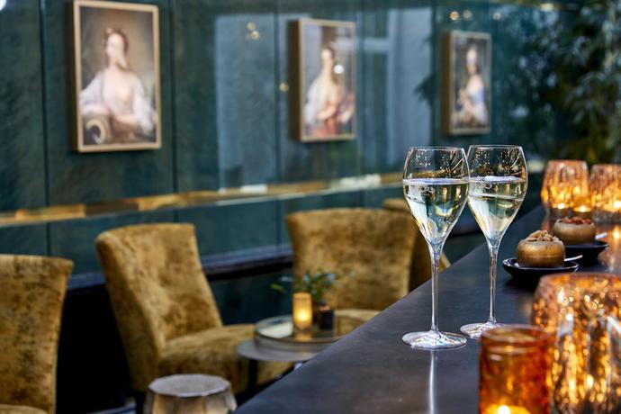 Imagen del bar/restaurante del Hotel Das Carls. Foto 6