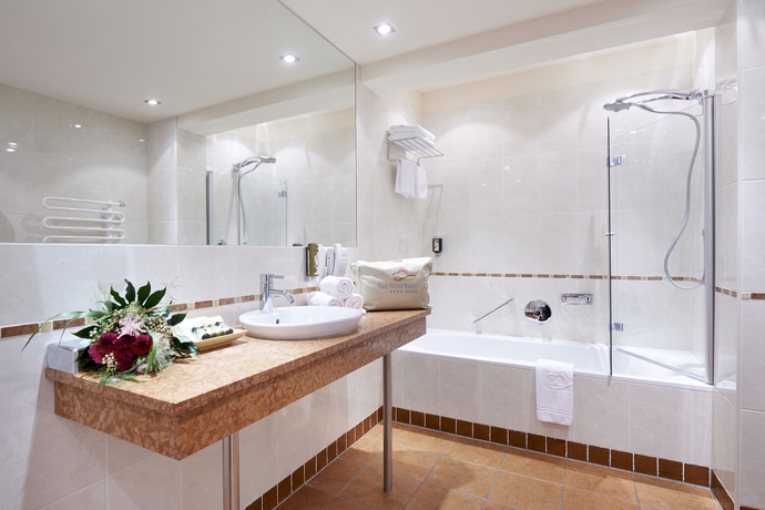Imagen de la habitación del Hotel Das Eden - Das Aktiv- and Wohlf&uuml;hlhotel In Tirol Auf 1200m H&ouml;he. Foto 10