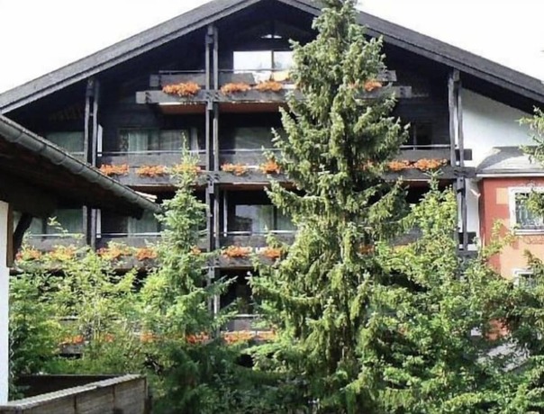 Imagen general del Hotel Das Kronenhotel. Foto 4
