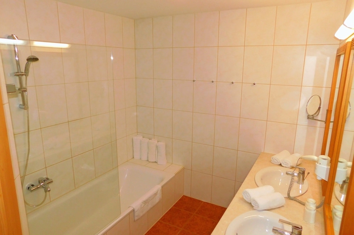 Imagen de la habitación del Hotel Das Resort Brixen. Foto 7