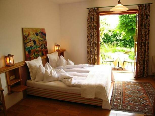 Imagen de la habitación del Hotel Das R&ouml;merstein - die pure WohlF&uuml;hlOase. Foto 14