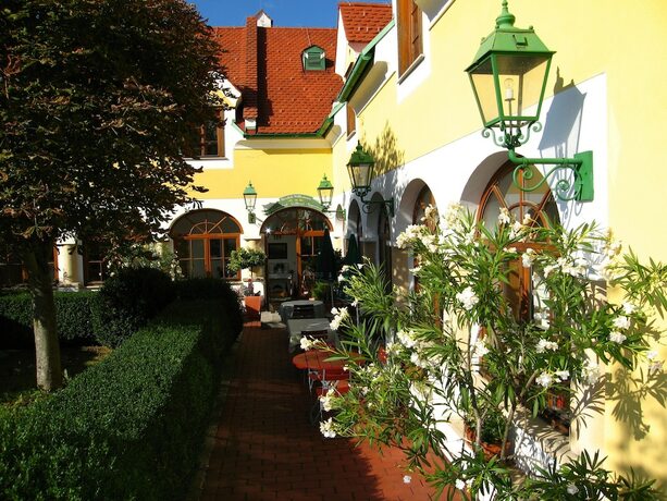 Imagen general del Hotel Das R&ouml;merstein - die pure WohlF&uuml;hlOase. Foto 11