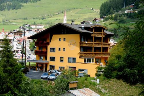 Imagen general del Hotel Das Schlossberg superior. Foto 1