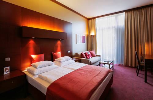 Imagen general del Hotel Das Sonnreich - Thermenhotel Loipersdorf. Foto 1