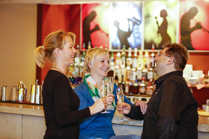 Imagen del bar/restaurante del Hotel Das Sonnreich Thermenhotel Loipersdorf. Foto 4