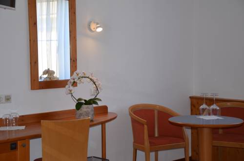 Imagen de la habitación del Hotel Das Stadthaus. Foto 14