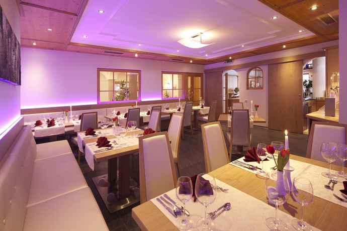 Imagen del bar/restaurante del Hotel Das Stoaberg. Foto 4