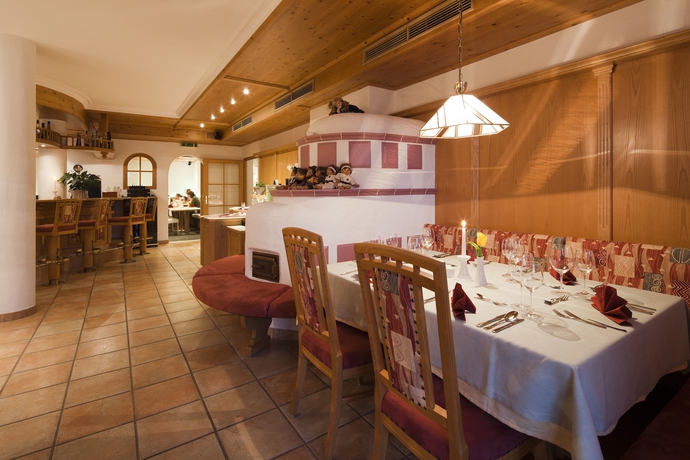 Imagen del bar/restaurante del Hotel Das Stoaberg. Foto 5