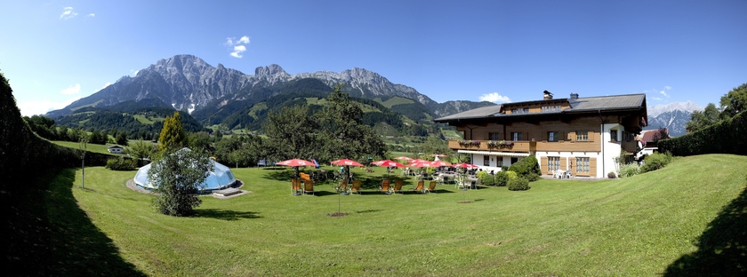 Imagen de los exteriores del Hotel Das Stoaberg. Foto 14