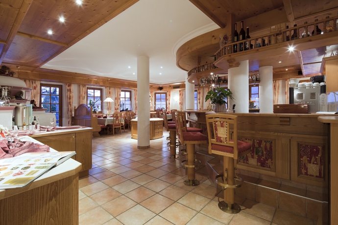 Imagen del bar/restaurante del Hotel Das Stoaberg. Foto 7