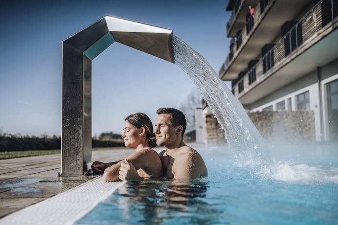 Imagen de la piscina del Hotel Das Weitblick Allg&auml;u. Foto 18