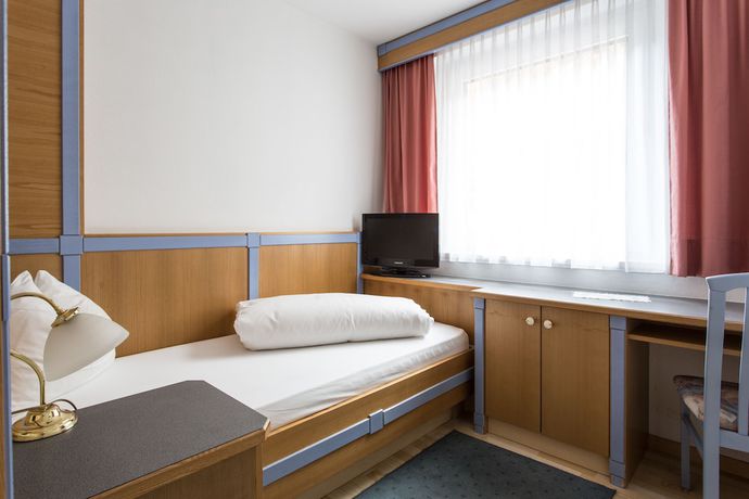 Imagen de la habitación del Hotel Das Zentrum. Foto 16