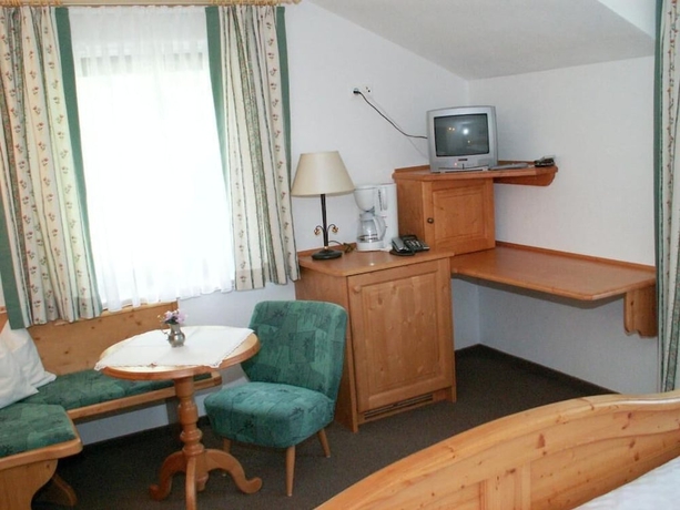 Imagen de la habitación del Hotel Das kleine Berghotel. Foto 7