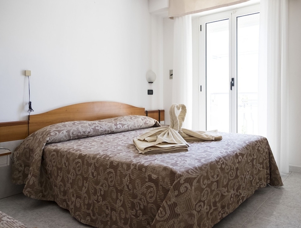 Imagen de la habitación del Hotel Dasamo. Foto 4