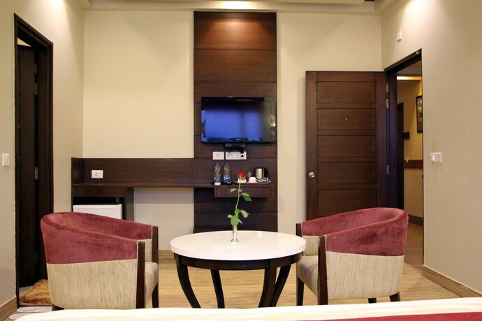 Imagen de la habitación del Hotel Dasaprakash. Foto 25