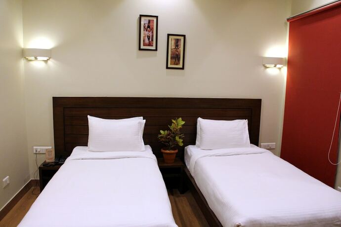 Imagen de la habitación del Hotel Dasaprakash. Foto 27