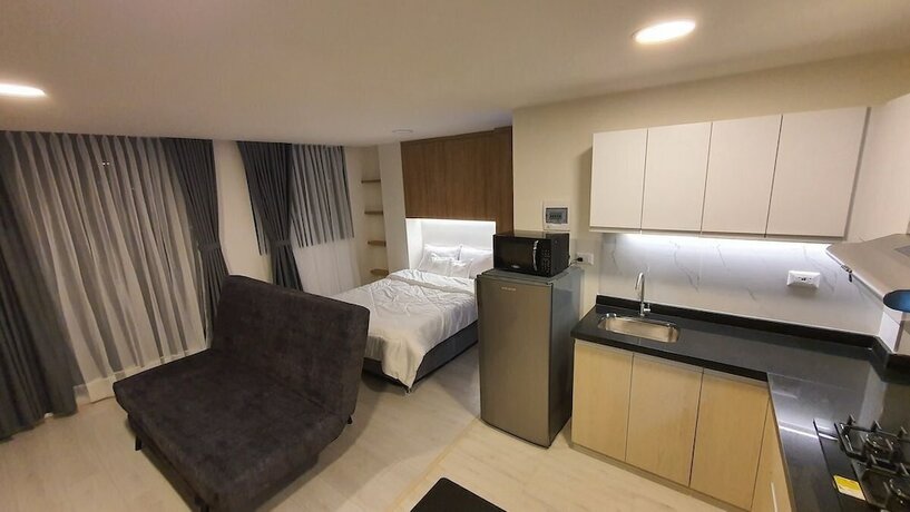 Imagen de la habitación del Hotel Dasaya Edificio. Foto 17