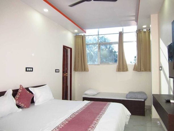 Imagen de la habitación del Hotel Dashrath Residency. Foto 3