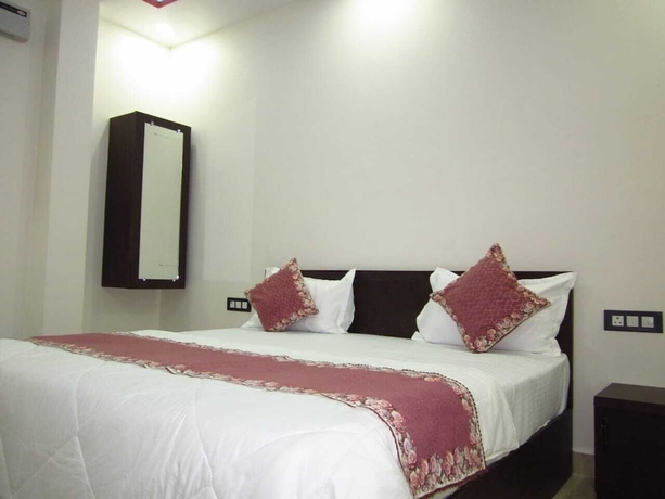 Imagen de la habitación del Hotel Dashrath Residency. Foto 5