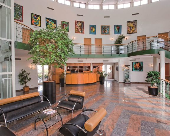 Imagen de los interiores del Hotel Dasing-Augsburg. Foto 18