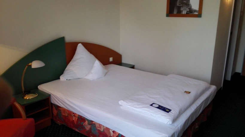 Imagen de la habitación del Hotel Dasing-Augsburg. Foto 6