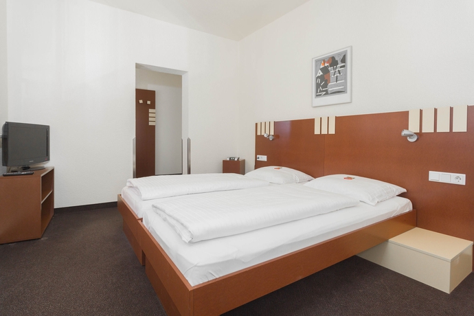 Imagen de la habitación del Hotel Daspaul. Foto 8