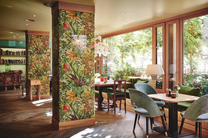 Imagen de los interiores del Hotel Dasposthotel. Foto 17