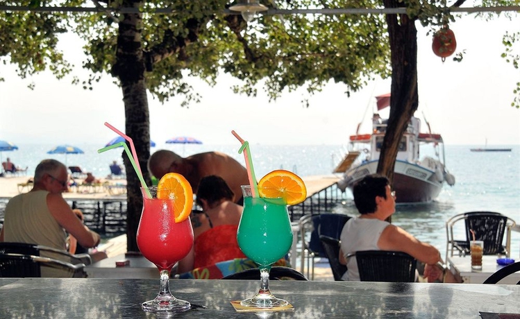 Imagen del bar/restaurante del Hotel Dassia Beach, Kato Korakiana. Foto 4