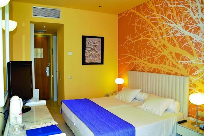 Imagen general del Hotel Dassia Chandris. Foto 6