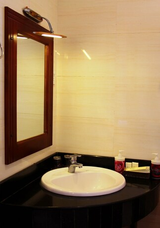 Imagen de la habitación del Hotel Dat Lanh Resort. Foto 21