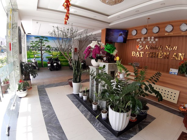 Imagen de los interiores del Hotel Dat Thien An. Foto 18