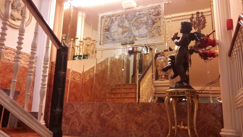 Imagen de los interiores del Hotel Dato 2. Foto 19