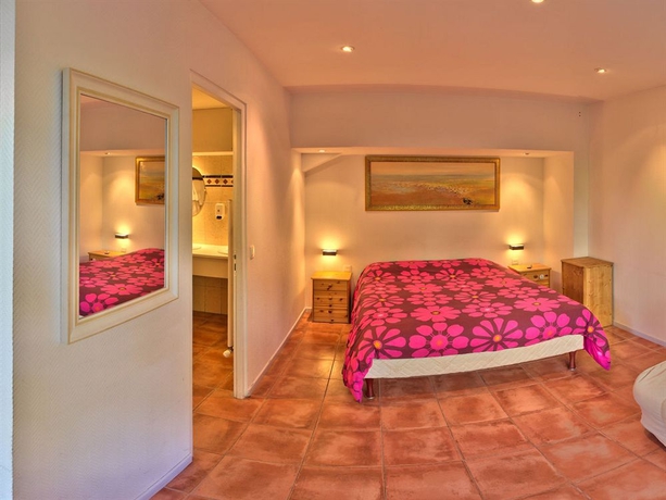 Imagen de la habitación del Hotel Dauphin Blanc. Foto 9
