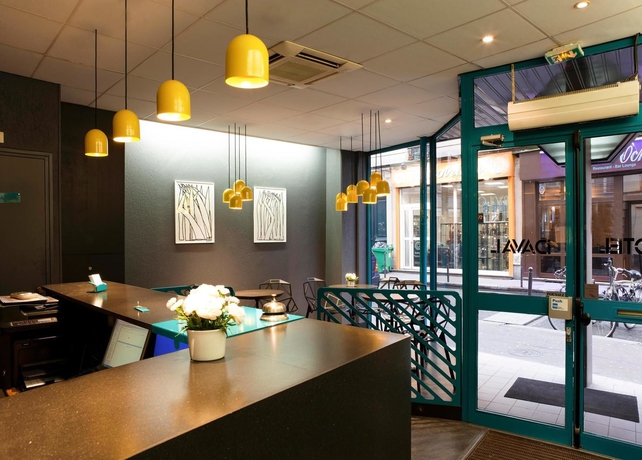 Imagen de los interiores del Hotel Daval. Foto 14