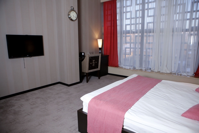 Imagen de la habitación del Hotel Dave Yerevan. Foto 14