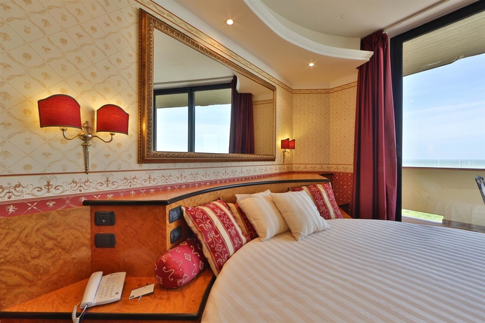 Imagen de la habitación del Hotel David Palace. Foto 3