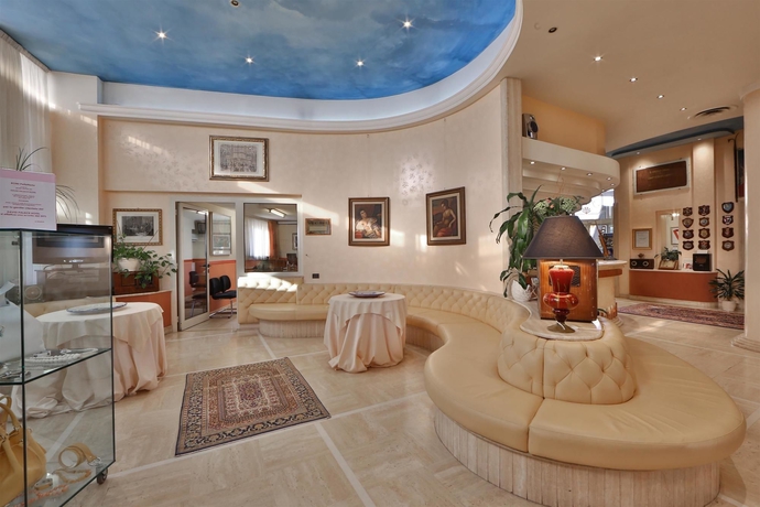 Imagen del bar/restaurante del Hotel David Palace. Foto 2