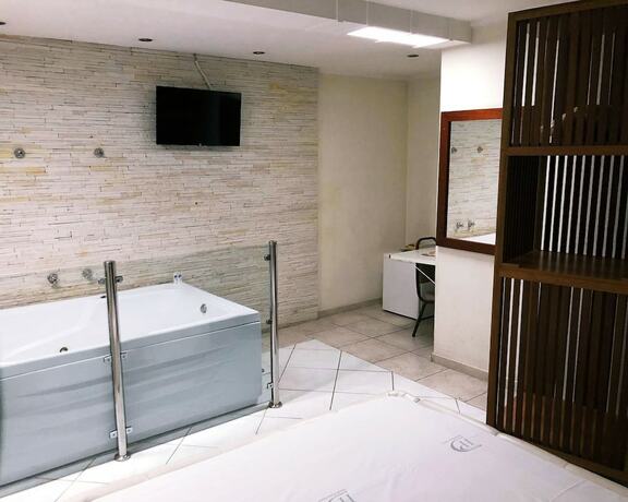 Imagen de la habitación del Hotel David Plaza. Foto 34