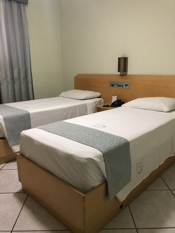 Imagen de la habitación del Hotel David Plaza. Foto 35