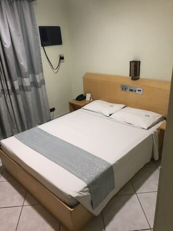 Imagen de la habitación del Hotel David Plaza. Foto 36