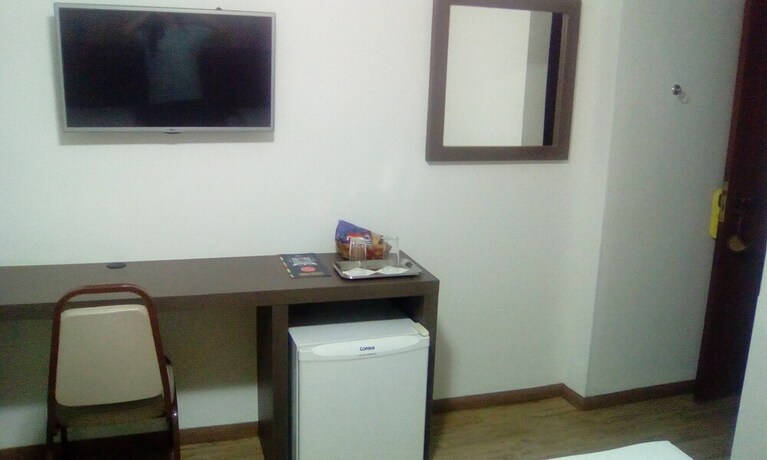 Imagen de la habitación del Hotel David Plaza. Foto 37