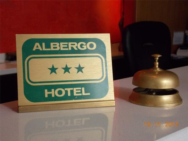 Imagen general del Hotel David, Sesto Calende. Foto 23