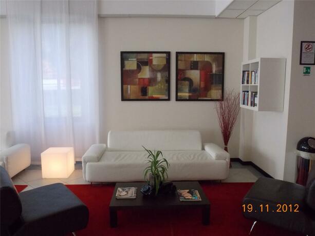 Imagen general del Hotel David, Sesto Calende. Foto 25