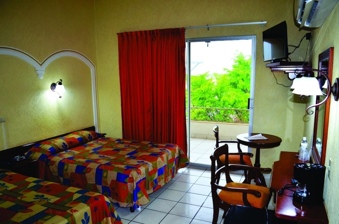 Imagen de la habitación del Hotel Davimar. Foto 11