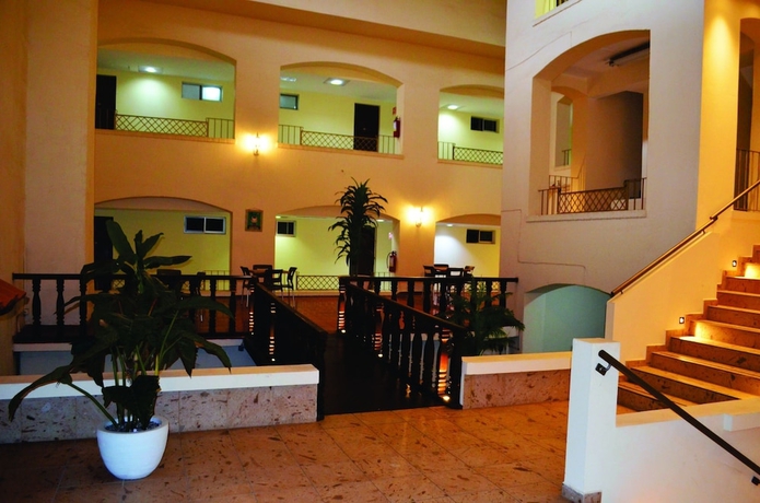 Imagen de los interiores del Hotel Davimar. Foto 18