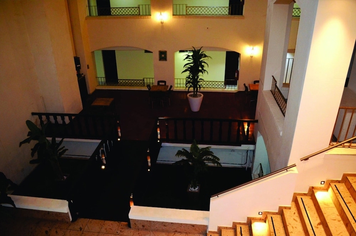 Imagen de los interiores del Hotel Davimar. Foto 19